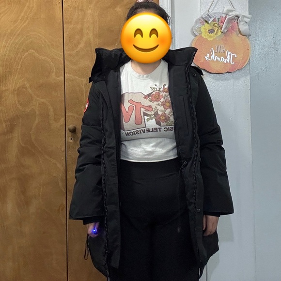Canada Goose Coat - Picture 3 of 6